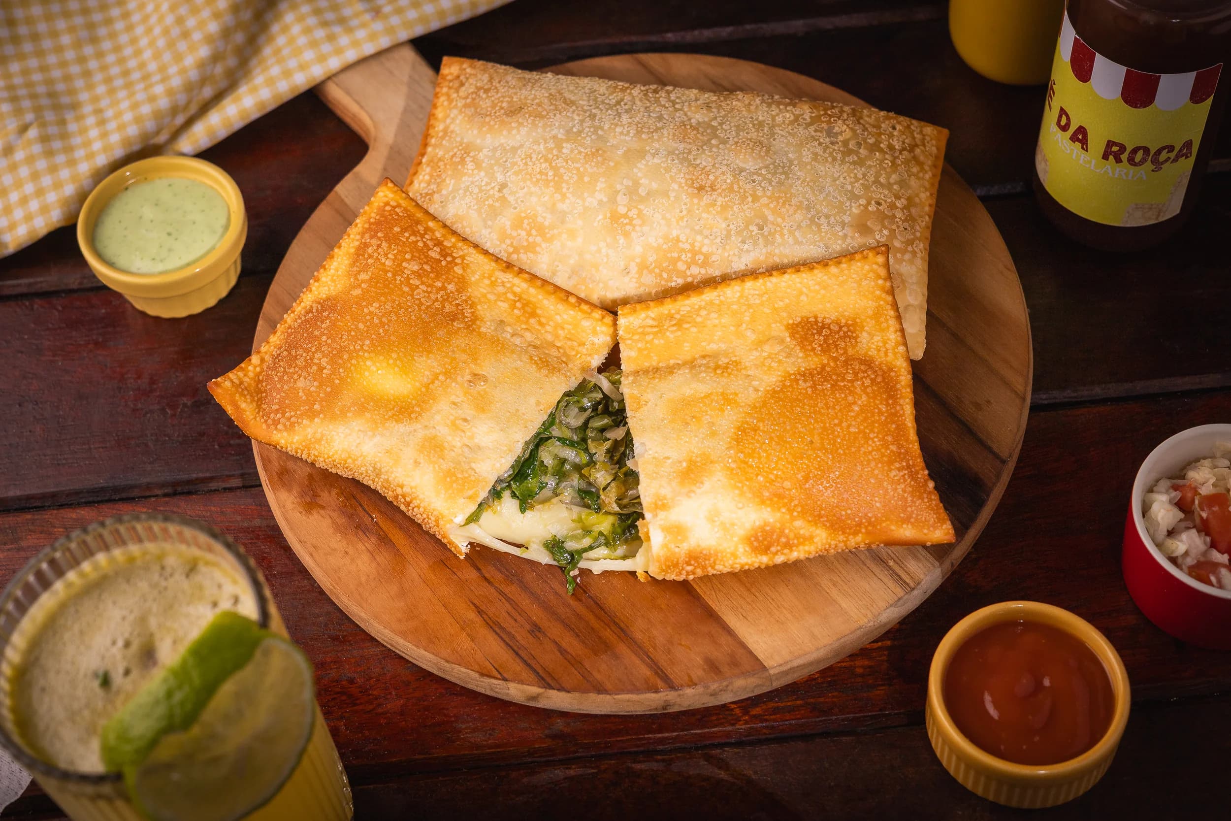 Pastel de escarola com queijo